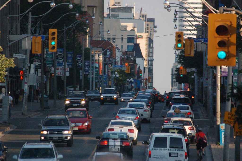 Auto fahren in Kanada - Viel Betrieb in Toronto