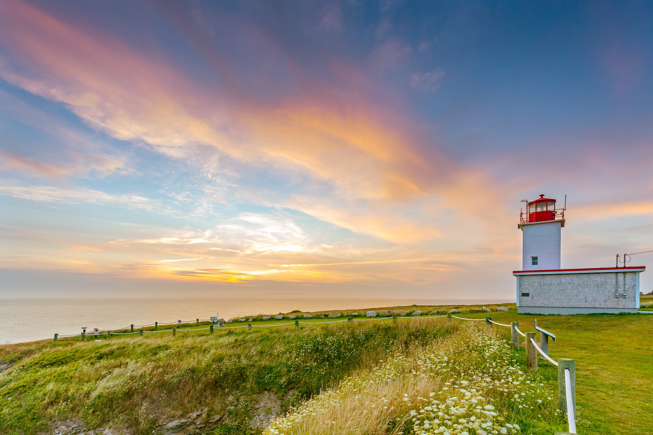 Leuchtturm an der Küste von Nova Scotia